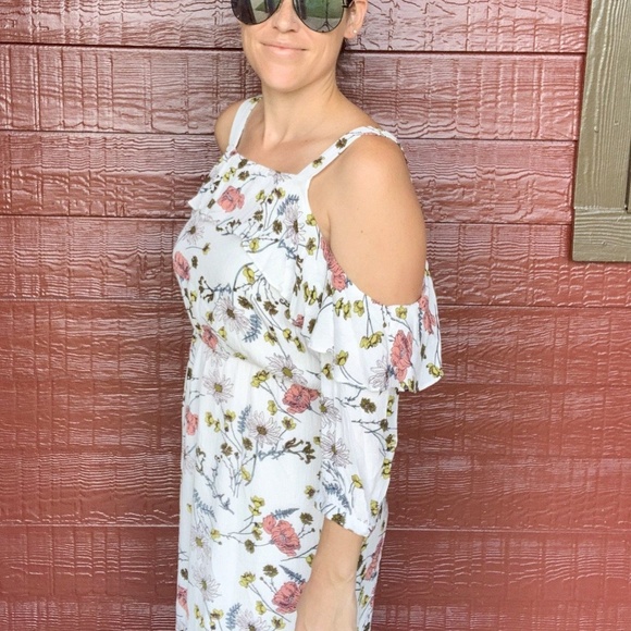 White Floral - Cold Shoulder Dress - Picture 2 of 2